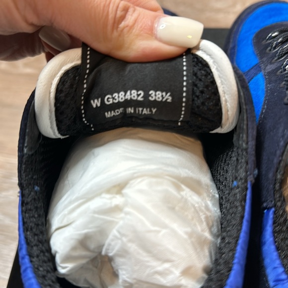 Chanel Sneakers Blue 38.5 - Picture 6 of 10